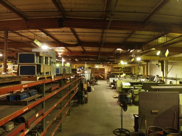 Malabar Industrial Property: 220 W Los Angeles Ave, Simi Valley, CA 93065